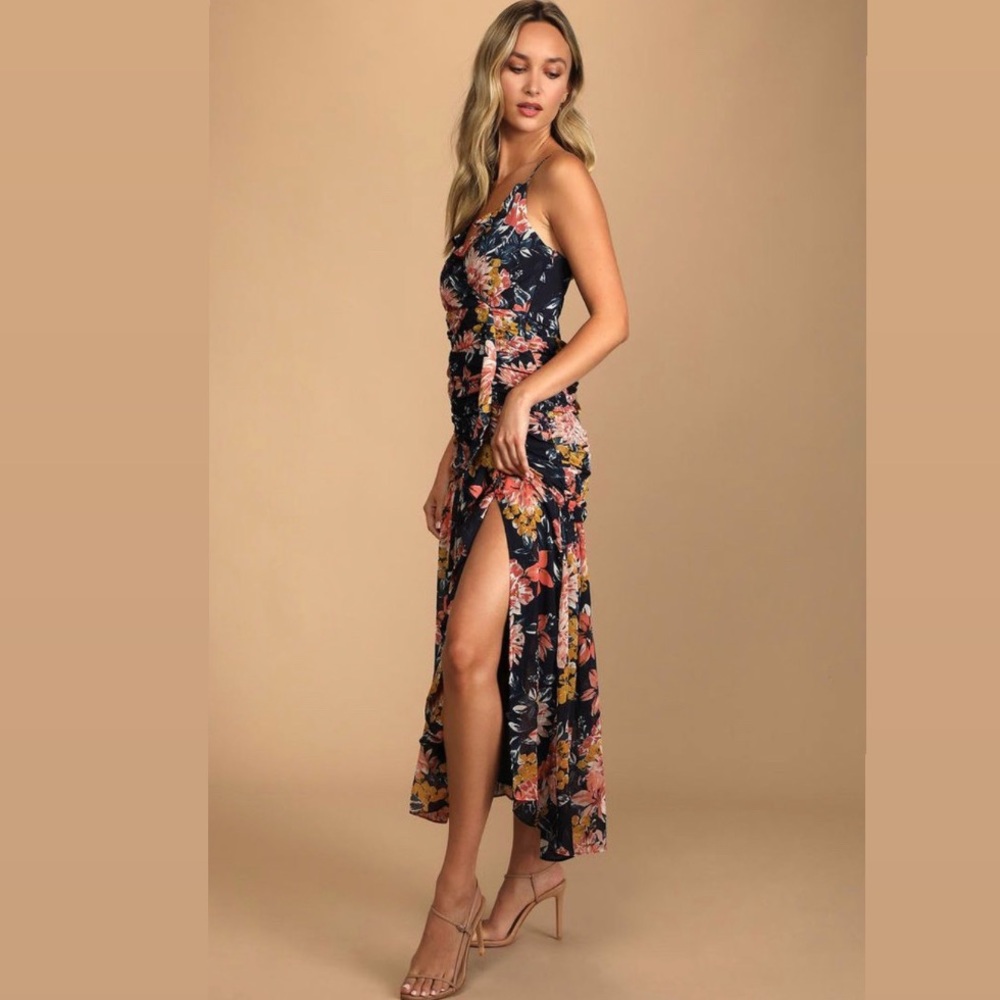 Lulu’s Stunning Soiree Dress